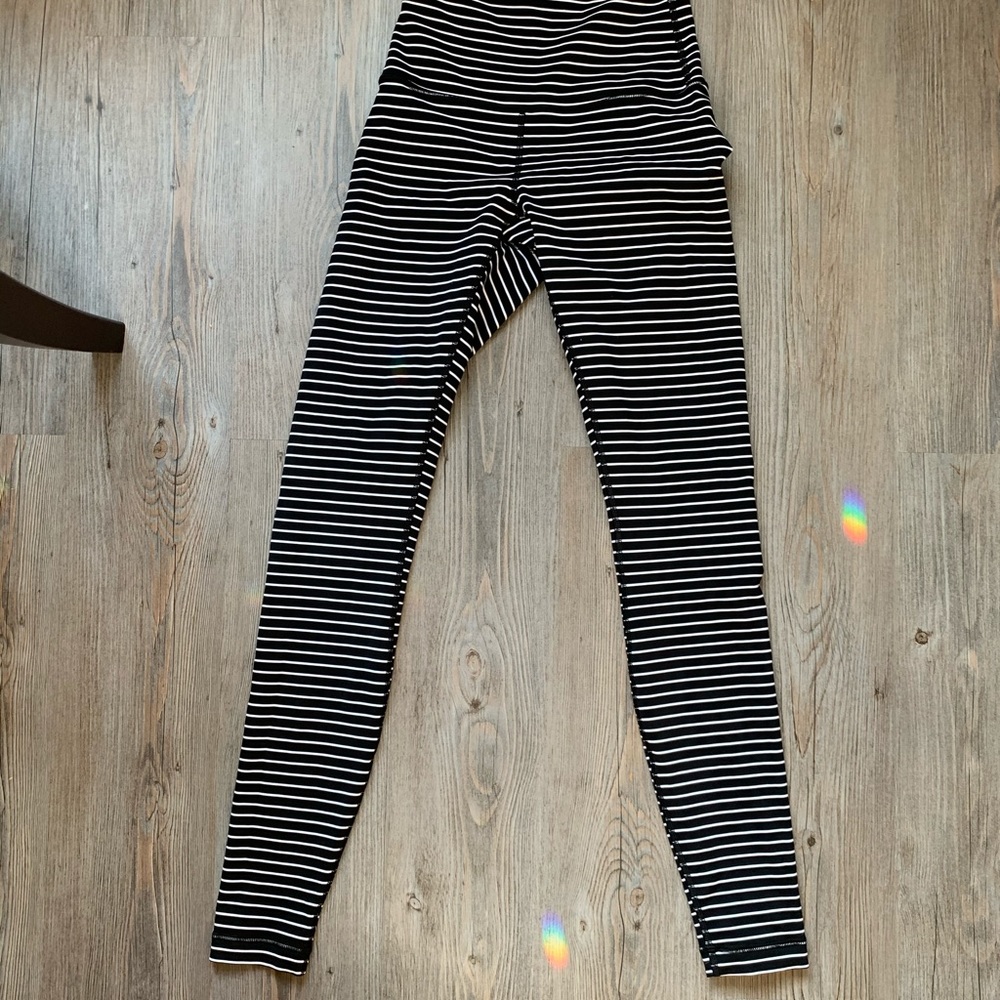 Black leggings white stripes